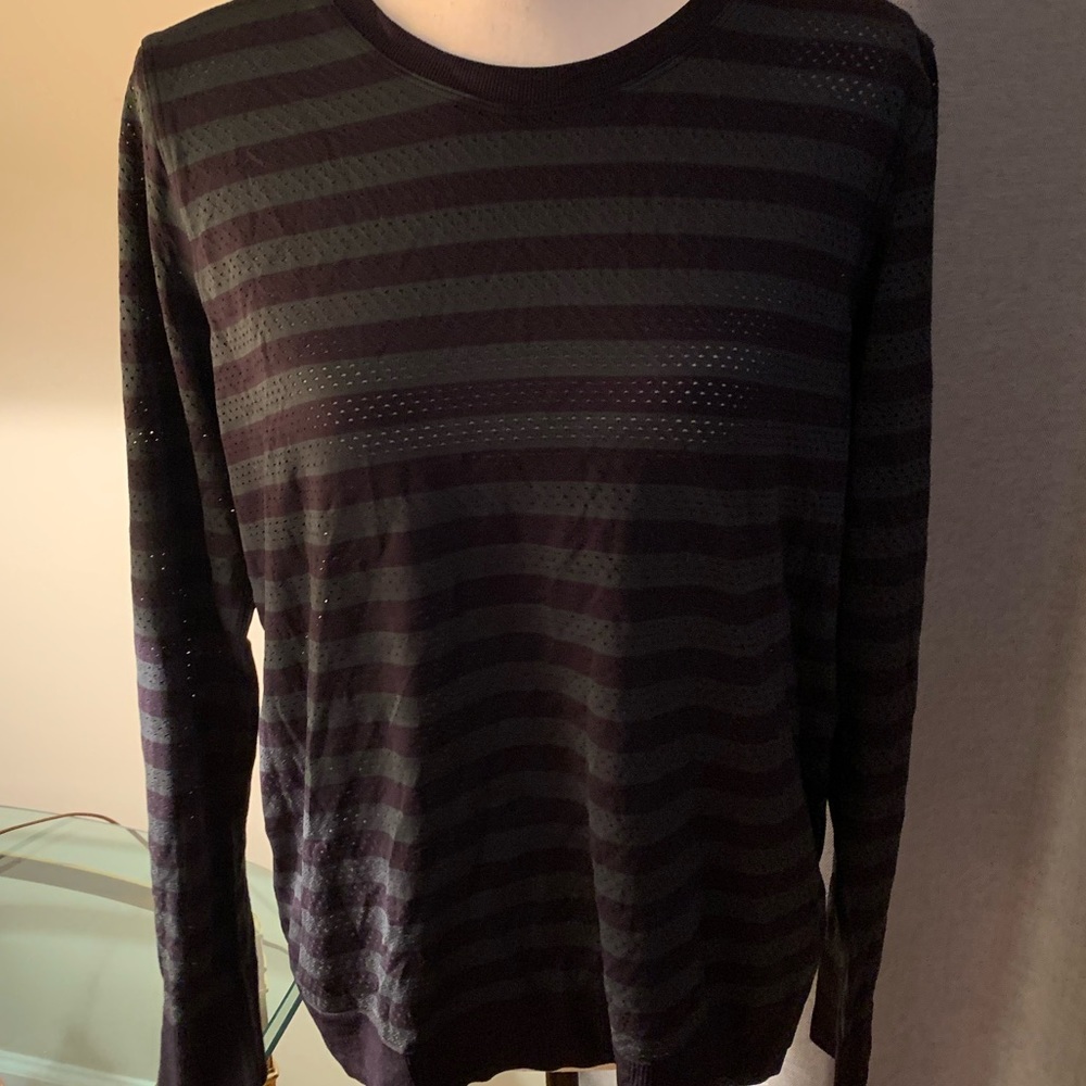 Lululemon Unisex Long Sleeve Grey/Black Stripe Tee